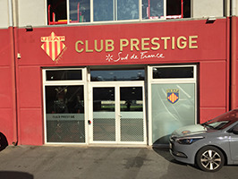 Enseigne relief